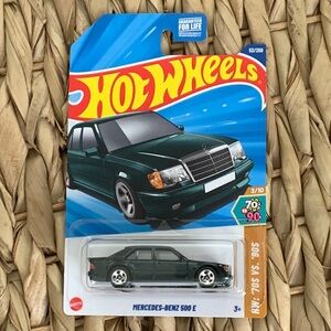 Mercedes Benz 500 E Hot Wheels Green  Car 70s 90s HotWheels Diecast 
 🆕